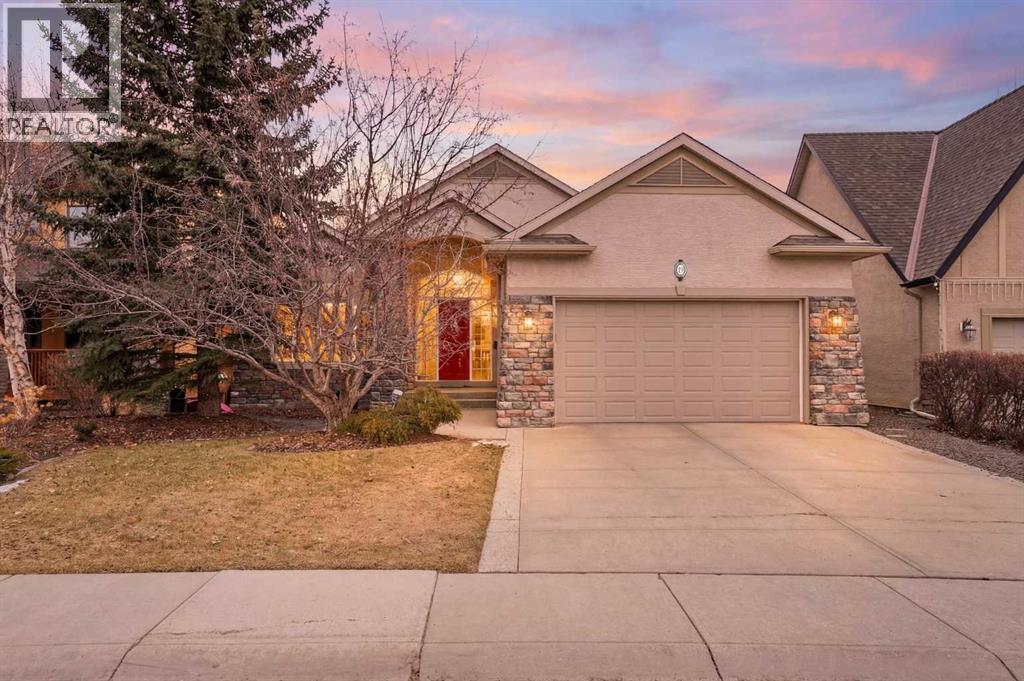 MLS® listing #29520049 for sale located at 19 Discovery Ridge Cove SW