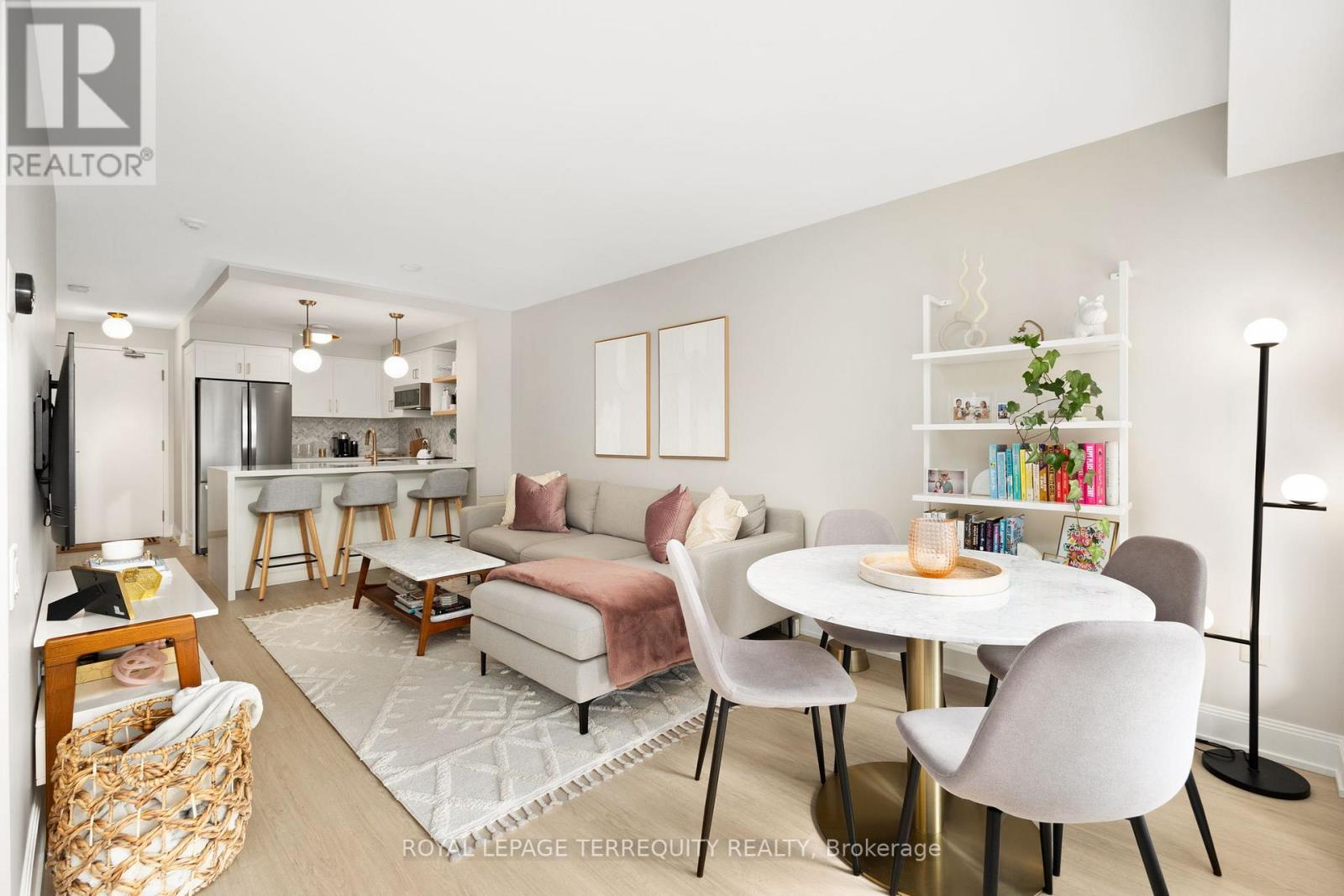 MLS® listing #29520450 for sale located at 1004 - 2191 YONGE STREET