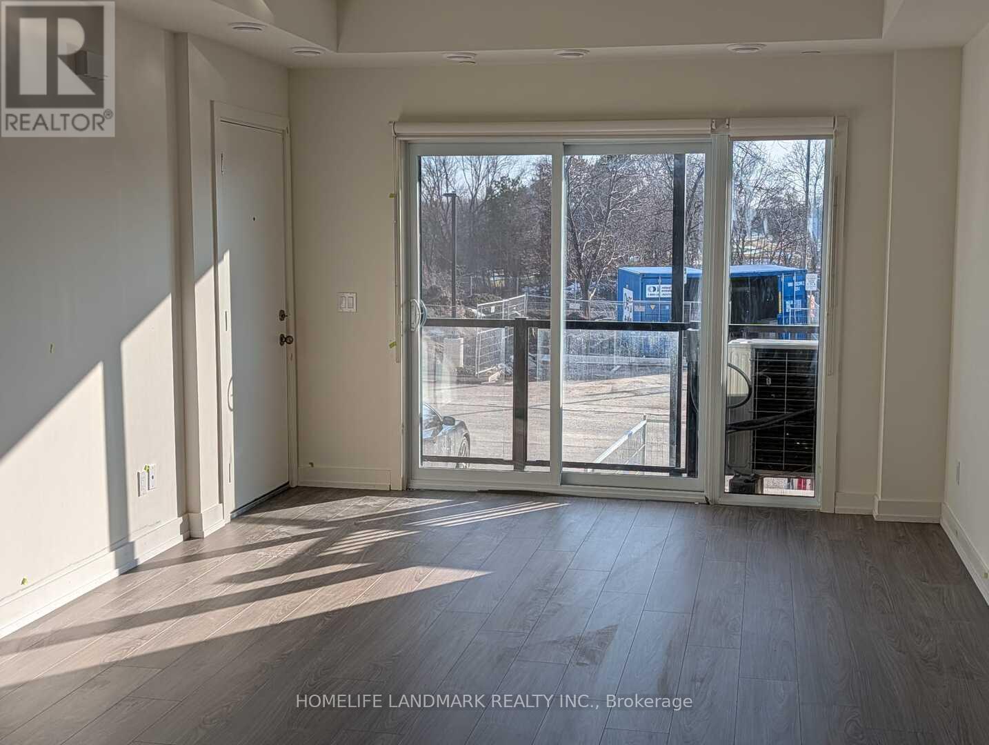 MLS® listing #29520607 for sale located at 203B - 16 MELBOURBE AVENUE