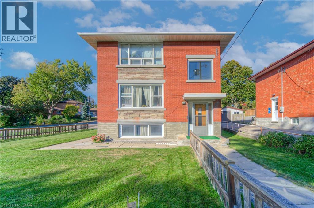 MLS® listing #29520764 for sale located at 346 PROSPECT Avenue