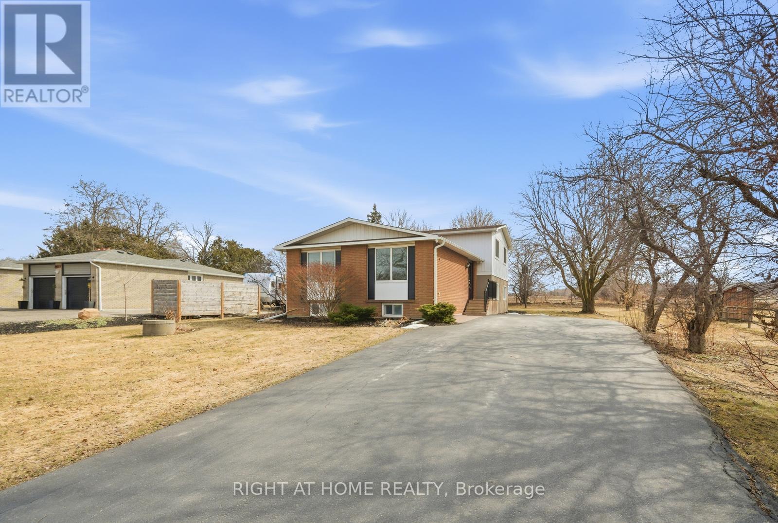 MLS® listing #29523757 for sale located at 5885 7TH LINE