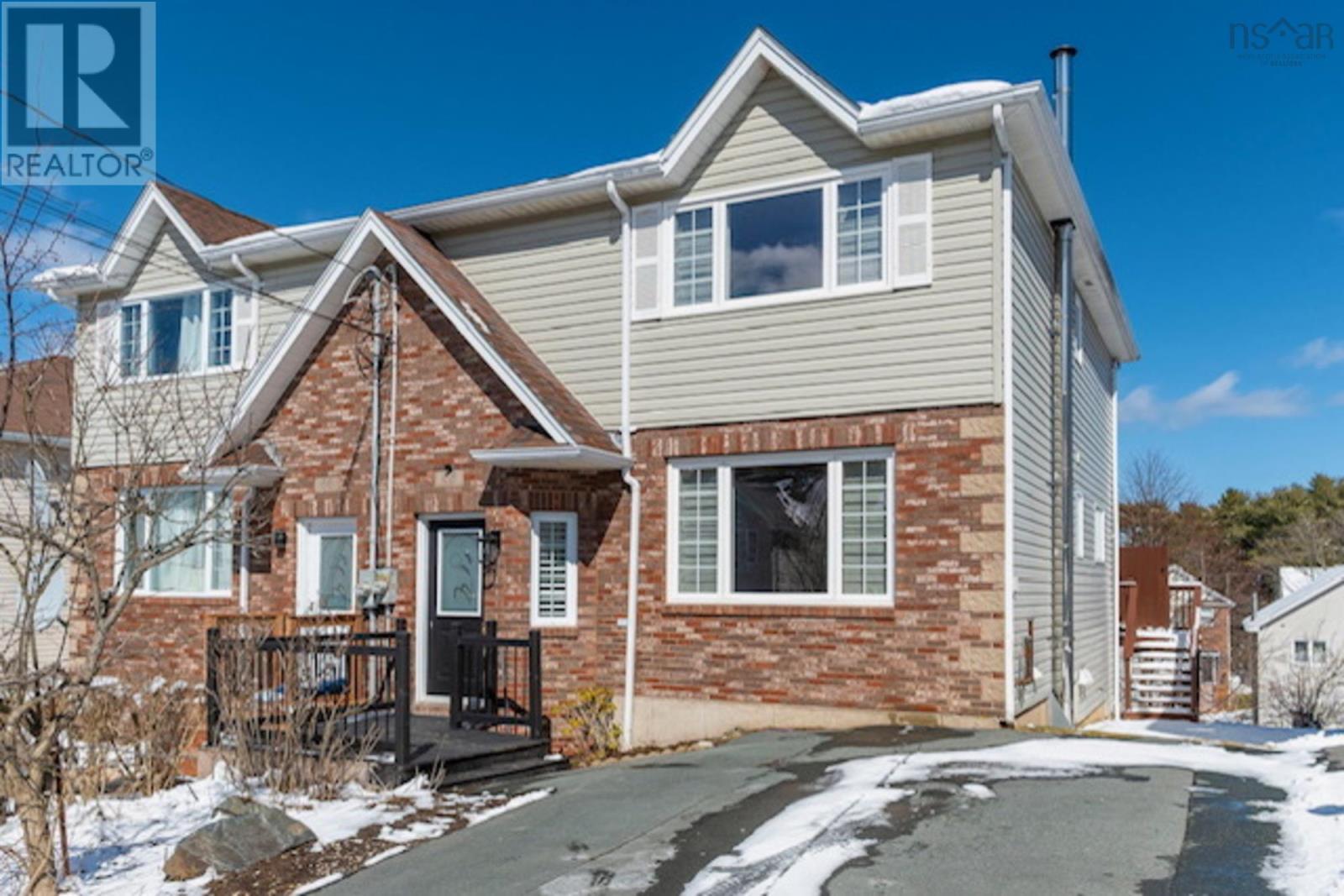 MLS® listing #29523923 for sale located at 68 Royal Masts Way