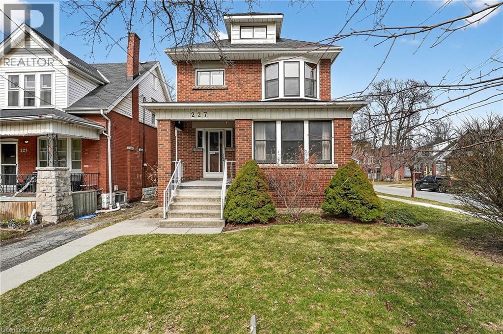 MLS® listing #29525070 for sale located at 227 CUMBERLAND Avenue