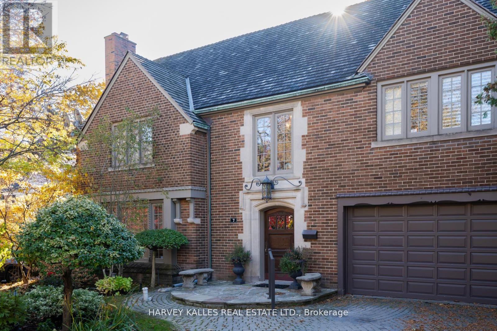MLS® listing #29525480 for sale located at 7 RIDGEWOOD ROAD