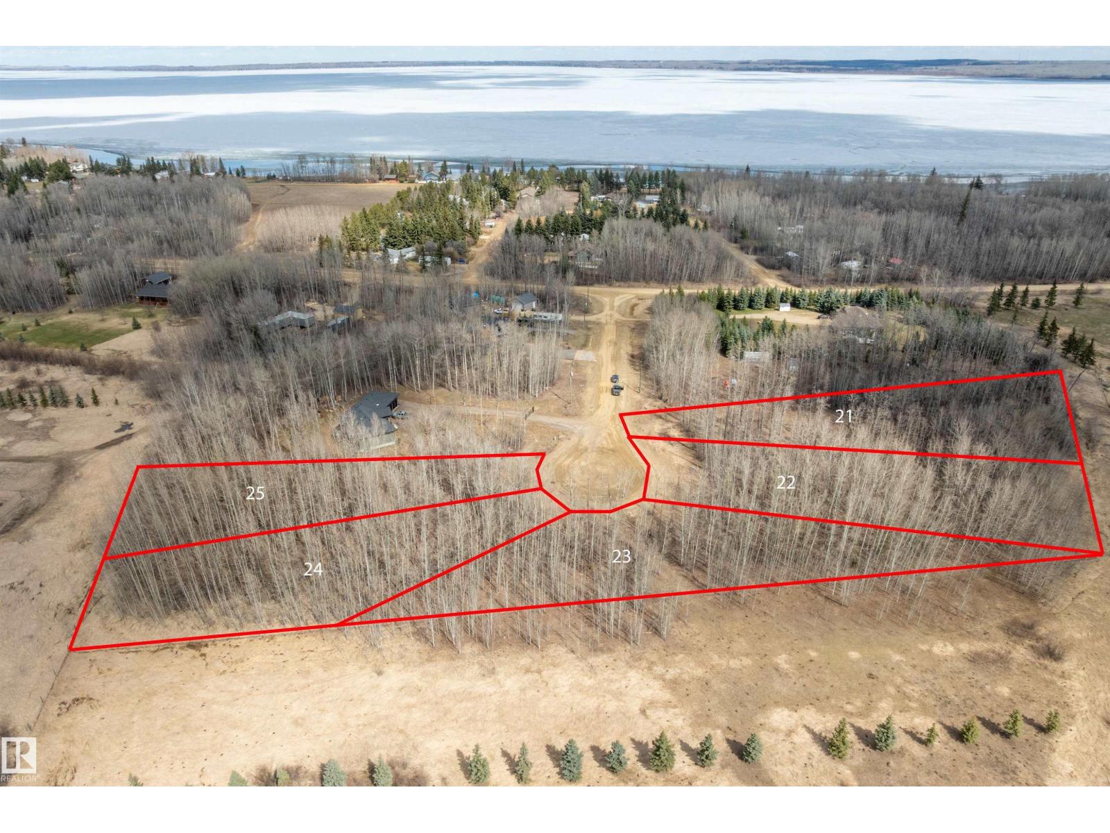 MLS® listing #29526958 for sale located at 25 Beachside Estates