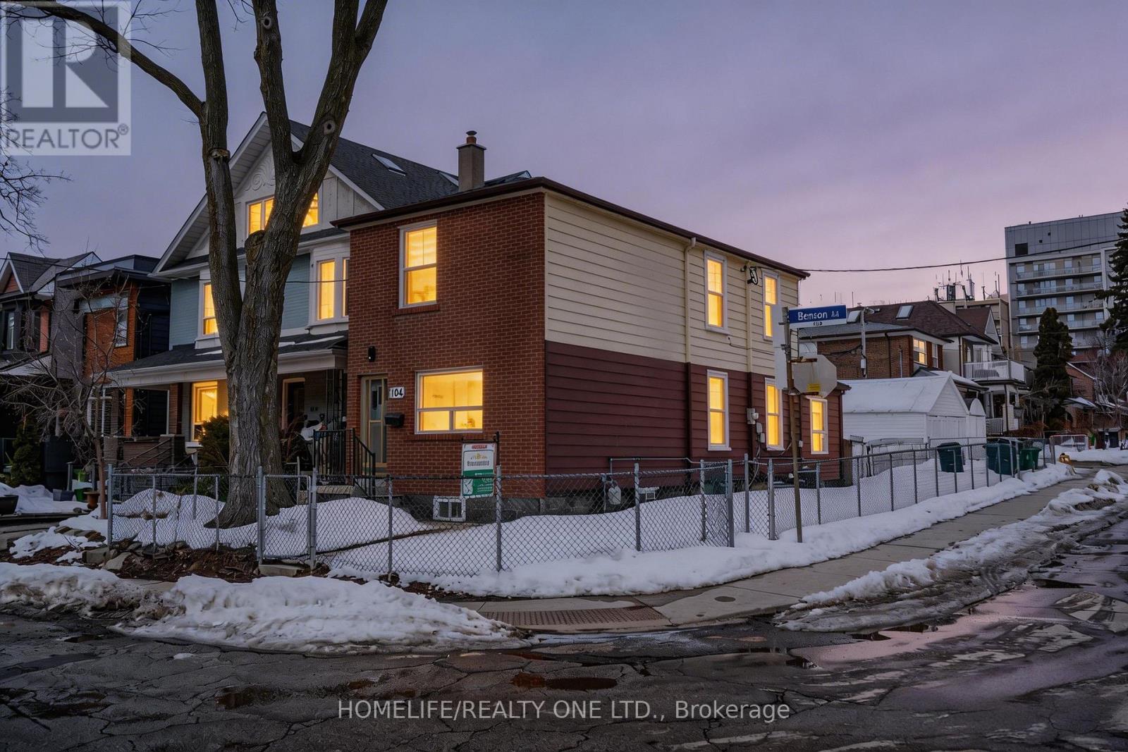 MLS® listing #29526983 for sale located at 104 BENSON AVENUE