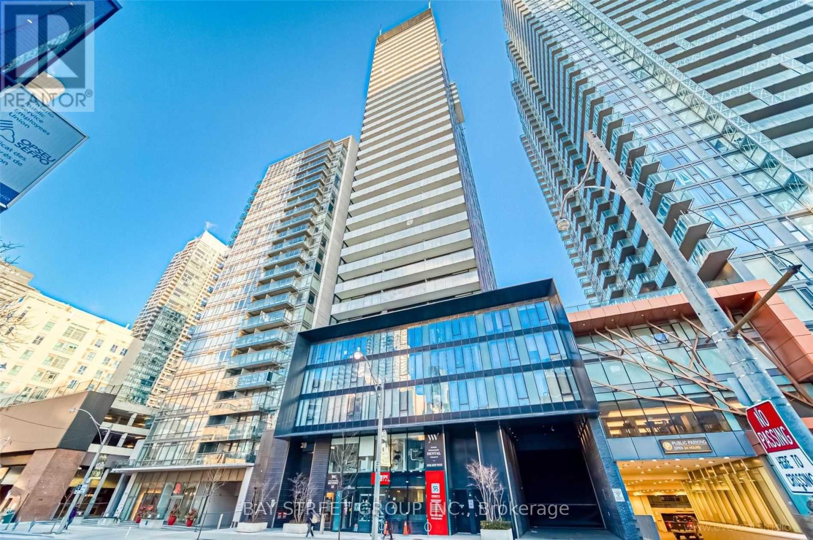 MLS® listing #29528600 for sale located at 412 - 28 WELLESLEY STREET