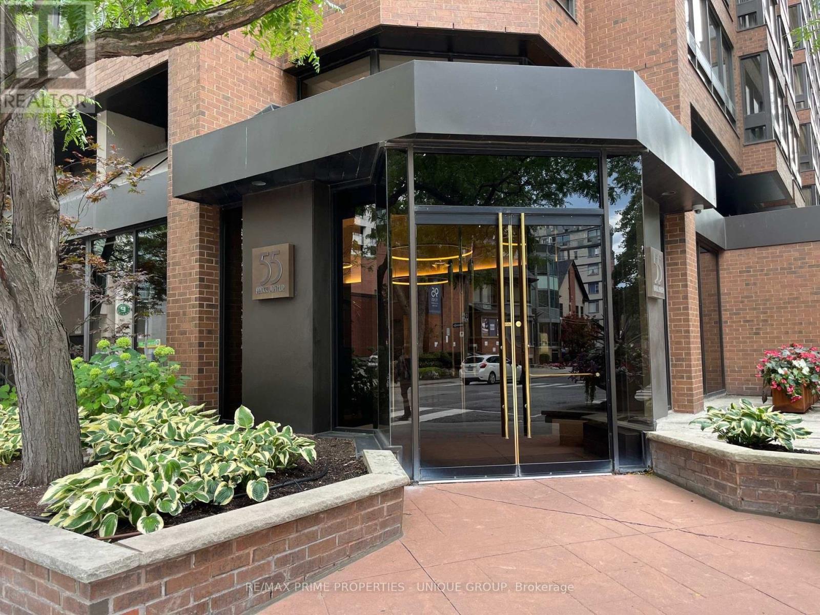 MLS® listing #29528897 for sale located at 805 - 55 PRINCE ARTHUR AVENUE