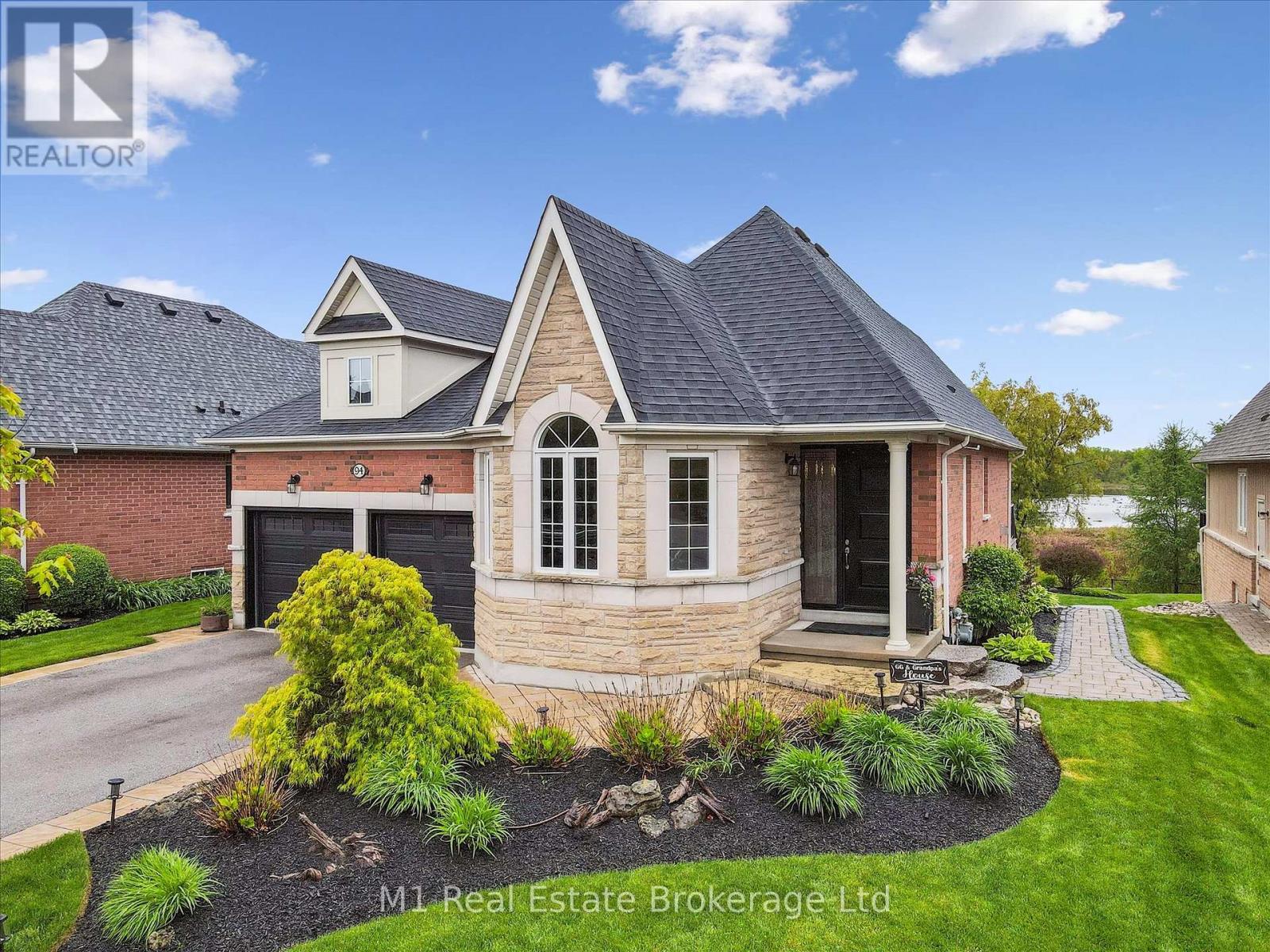 MLS® listing #29528935 for sale located at 94 ABERFOYLE MILL CRESCENT