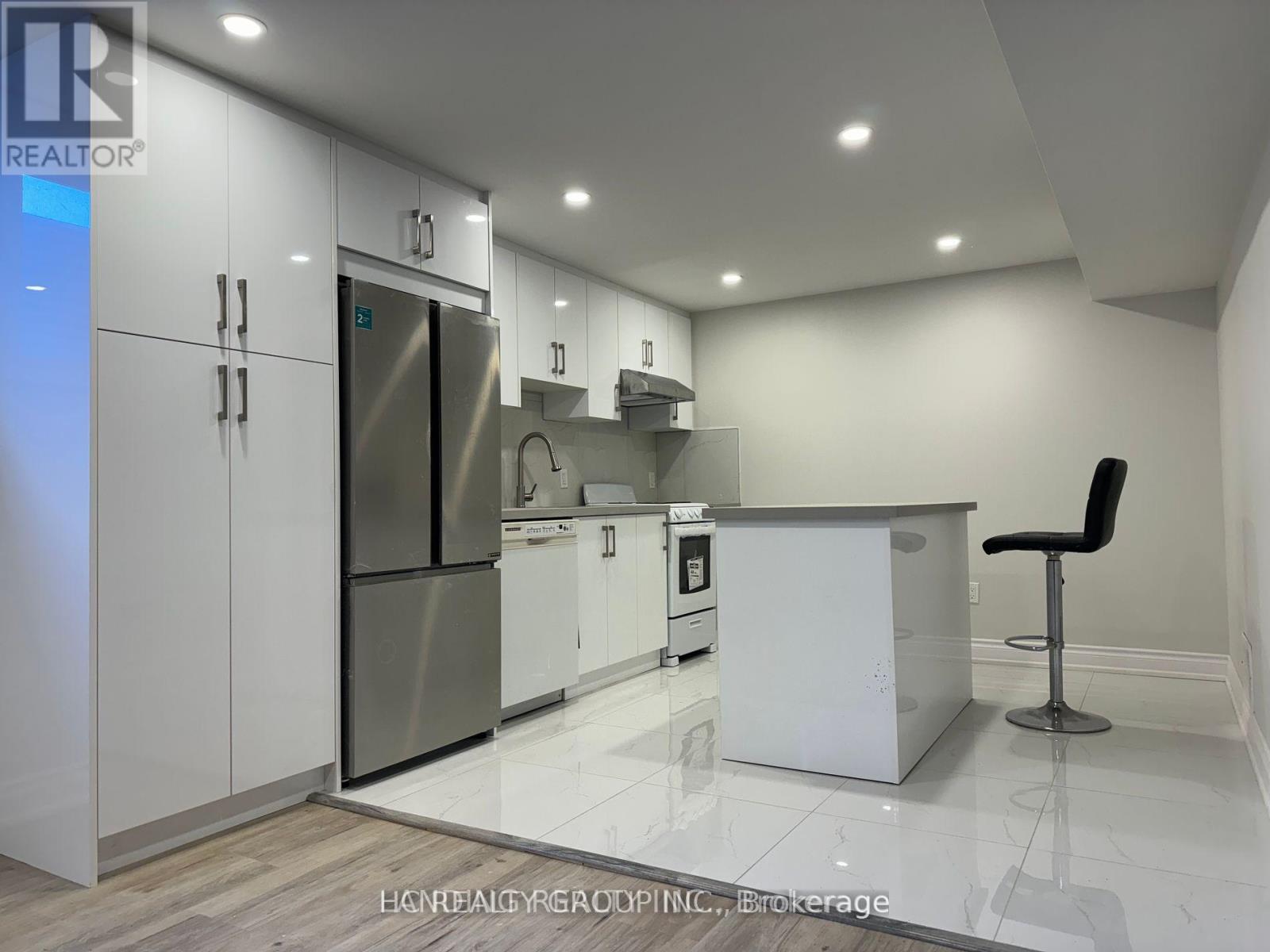 MLS® listing #29530197 for sale located at LOWER 2 BARKER COURT