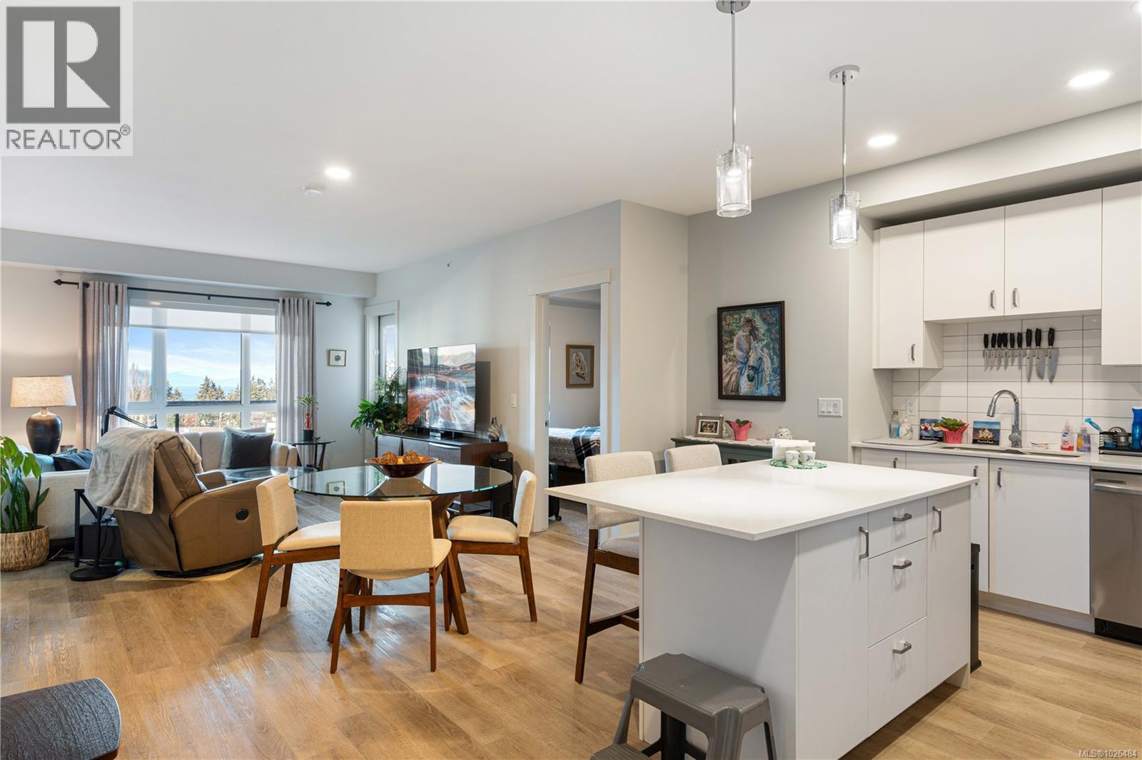 MLS® listing #29530204 for sale located at 403 120 Jensen Ave W