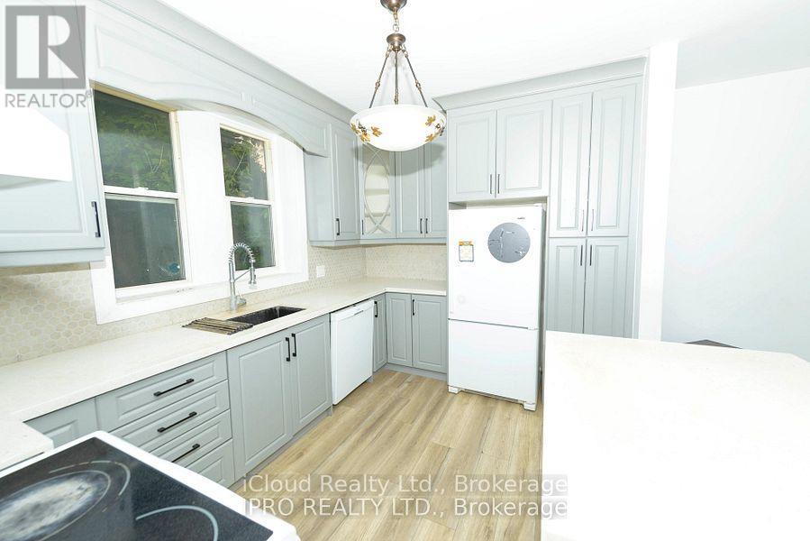 MLS® listing #29530477 for sale located at 81 FLORENCE AVENUE