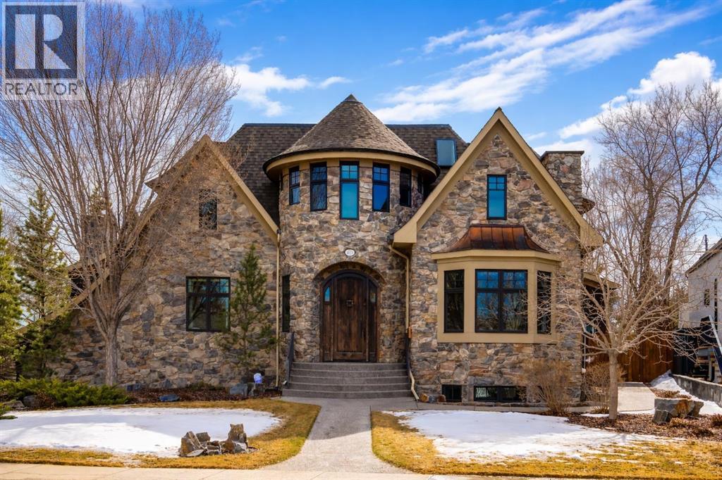 MLS® listing #29530607 for sale located at 623 Madison Avenue SW