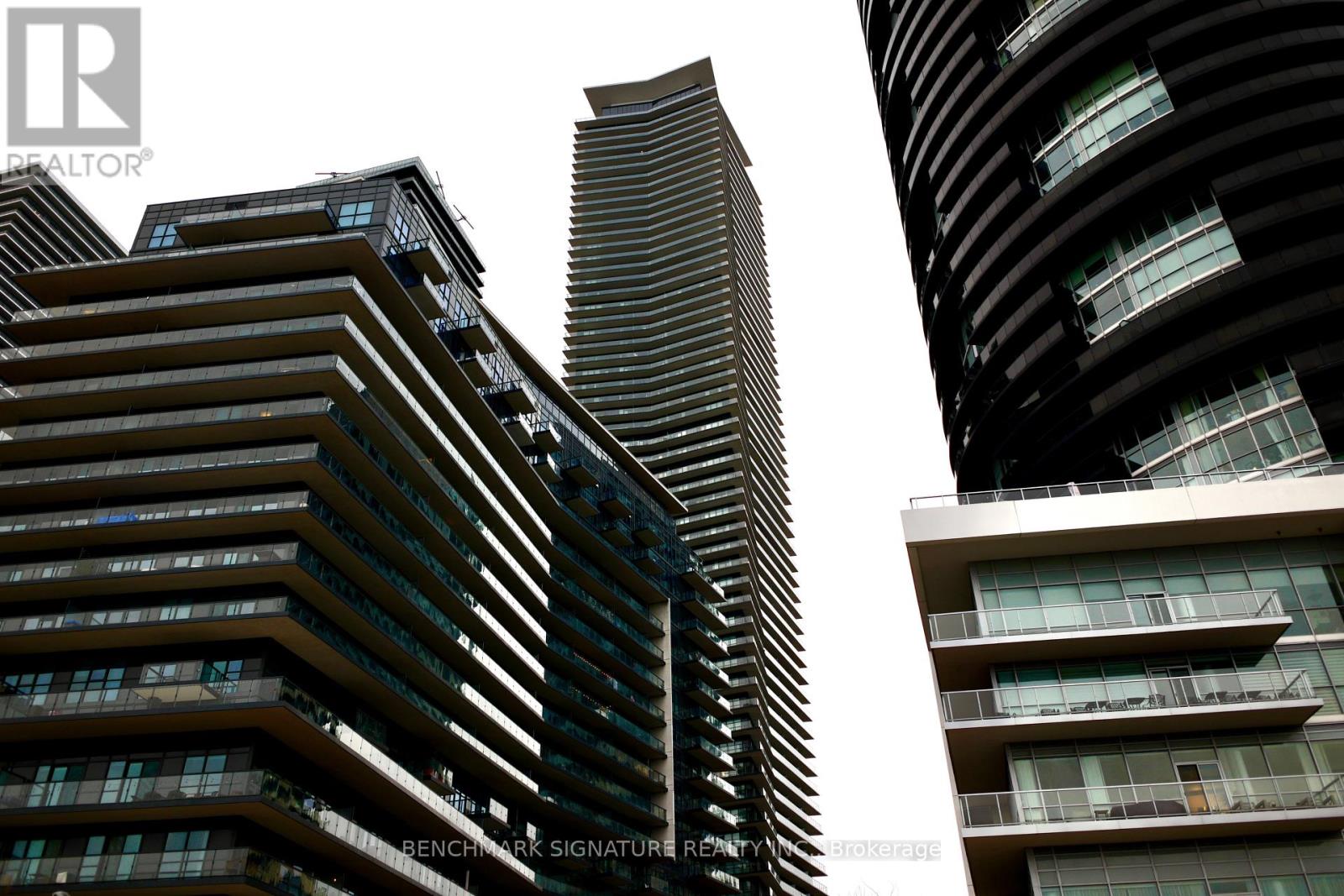 MLS® listing #29530930 for sale located at 3805 - 38 ANNIE CRAIG DRIVE