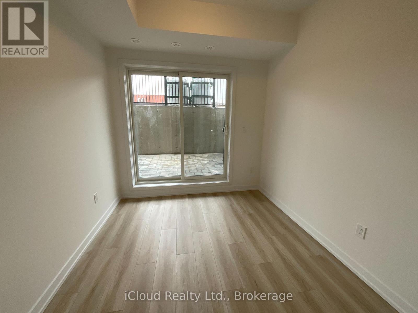 MLS® listing #29530962 for sale located at 25 PALACE ST STREET