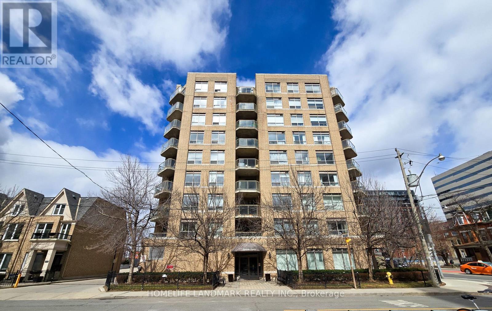 MLS® listing #29531010 for sale located at #206 - 140 BATHURST STREET