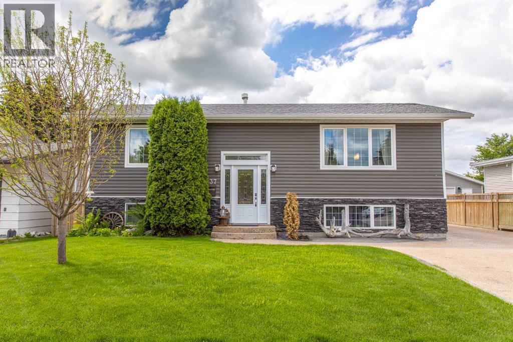 MLS® listing #29531212 for sale located at 37 Northstar Drive