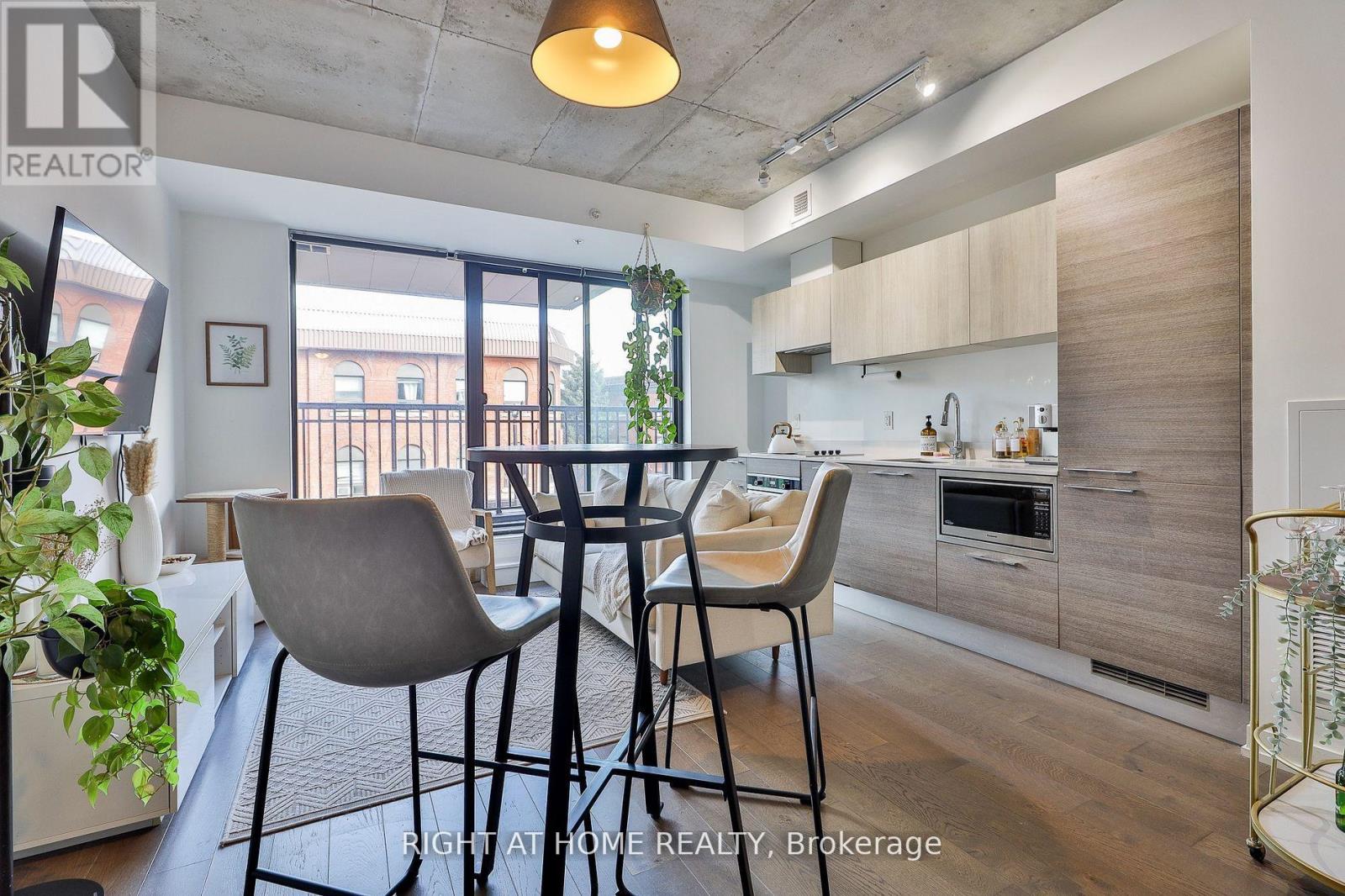 MLS® listing #29531286 for sale located at 314 - 530 INDIAN GROVE