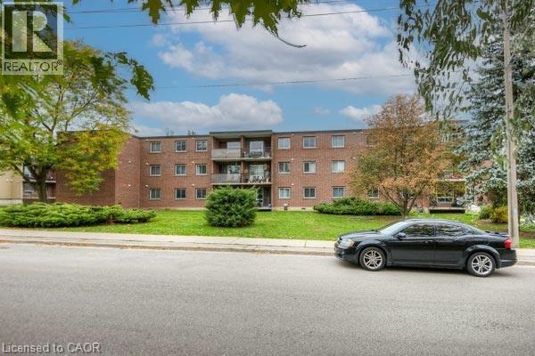 MLS® listing #29531334 for sale located at 4 AVALON Place Unit# 106