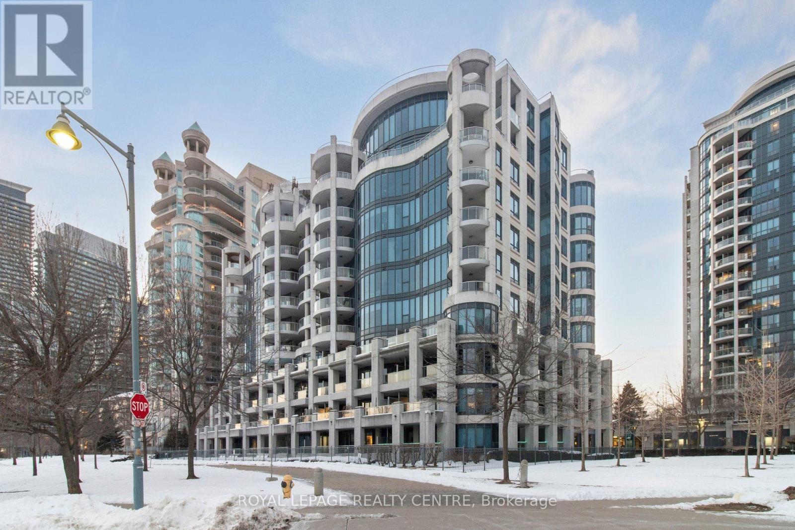MLS® listing #29531433 for sale located at 220 - 2095 LAKE SHORE BOULEVARD W