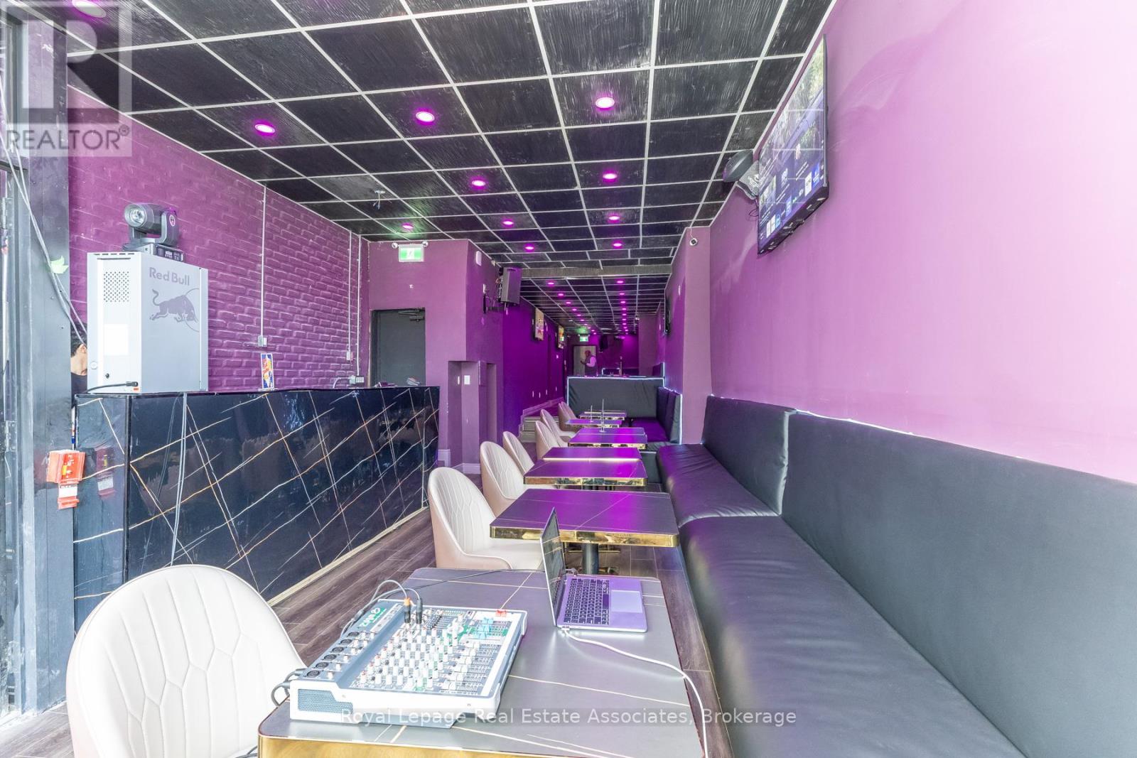 MLS® listing #29532072 for sale located at 642 BLOOR STREET W