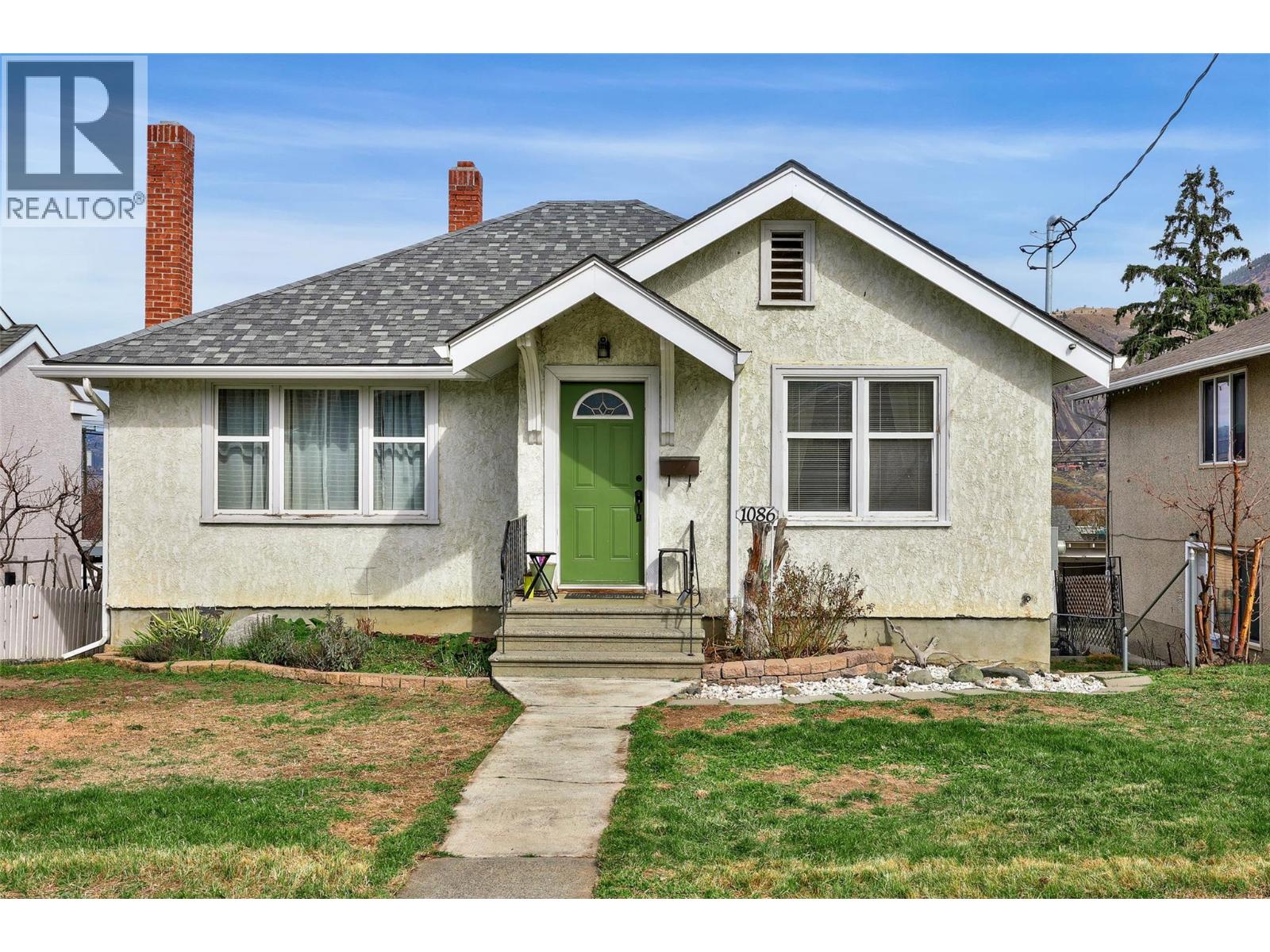 MLS® listing #29533876 for sale located at 1086 Columbia Street