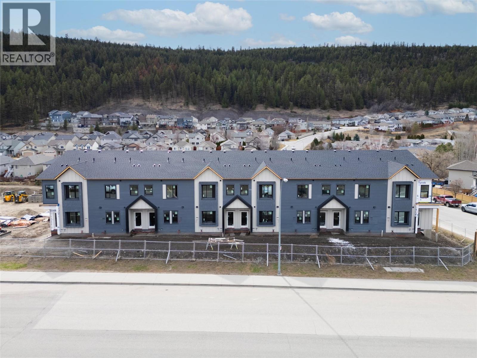 MLS® listing #29535205 for sale located at 1940 Lodgepole Drive Unit# 102