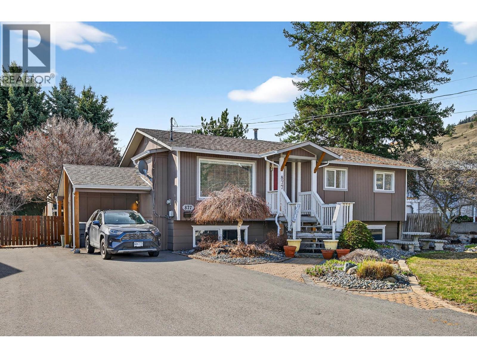 MLS® listing #29535380 for sale located at 877 McArthur Drive