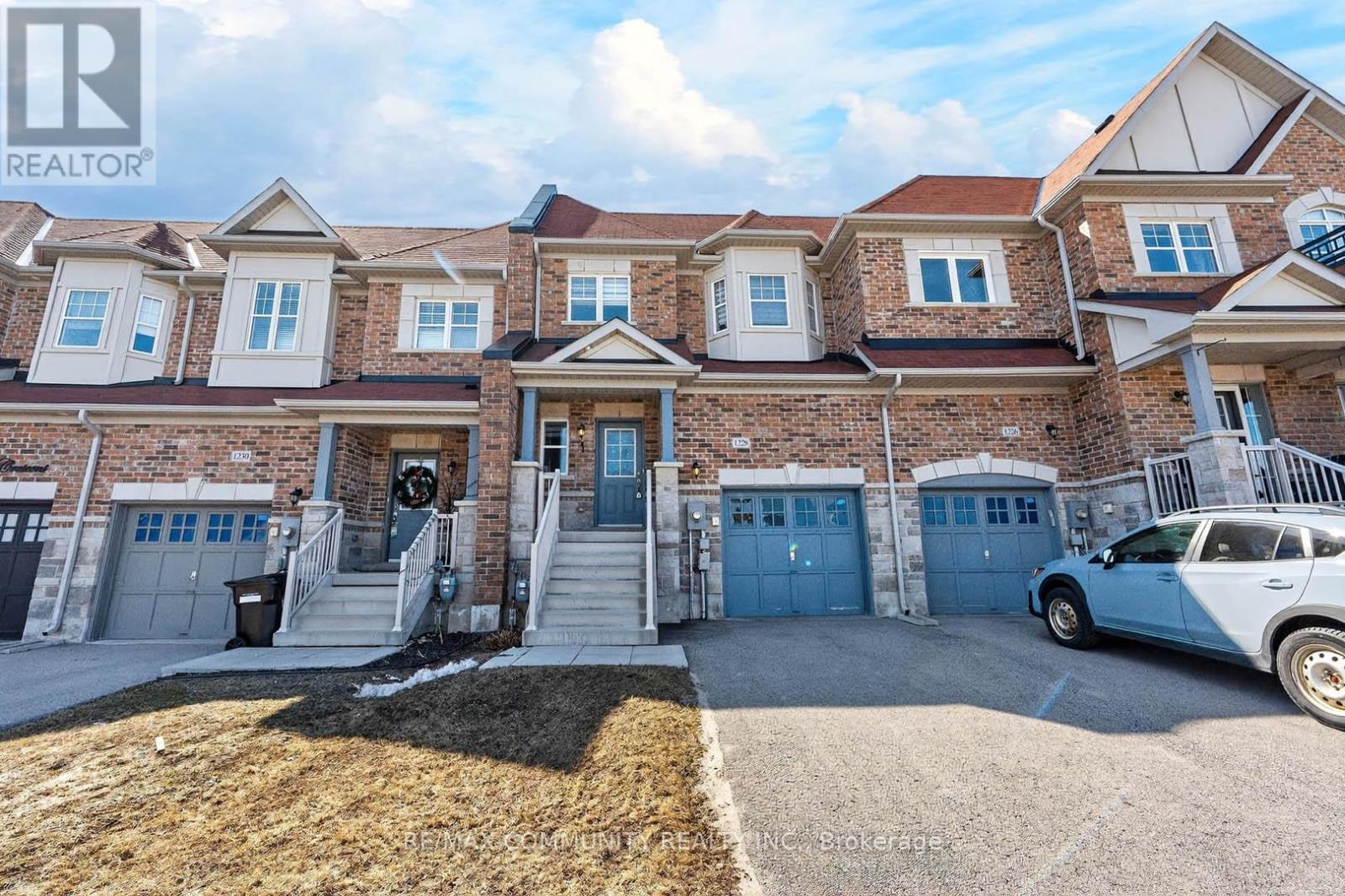 MLS® listing #29535954 for sale located at 1228 PEELAR CRESCENT