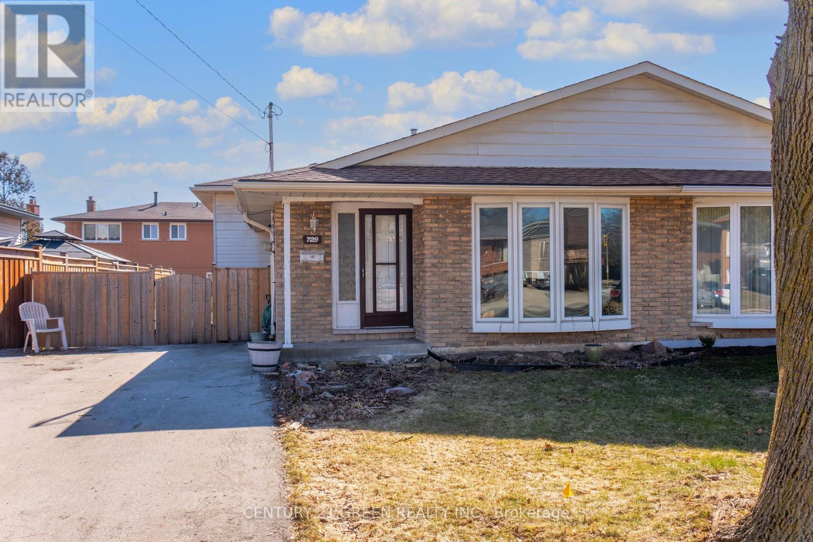 MLS® listing #29536044 for sale located at 729 WEST 5TH STREET