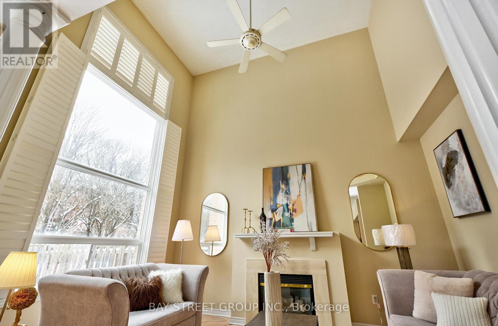 MLS® listing #29536236 for sale located at 43 ENGLISH OAK DRIVE