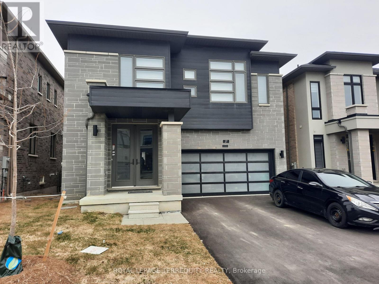 MLS® listing #29536248 for sale located at 27 KEYWORTH CRESCENT