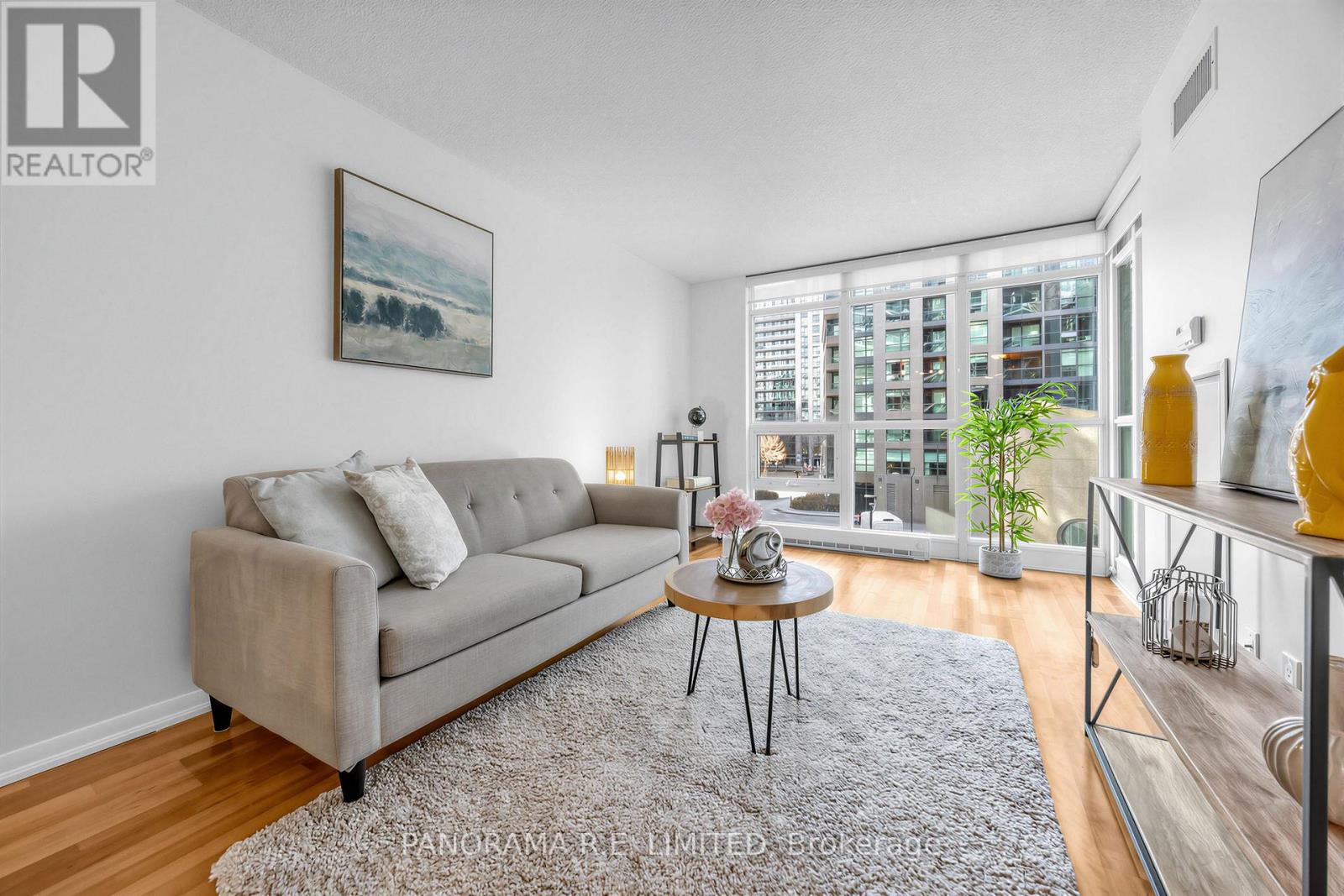 MLS® listing #29536313 for sale located at 306 - 231 FORT YORK BOULEVARD