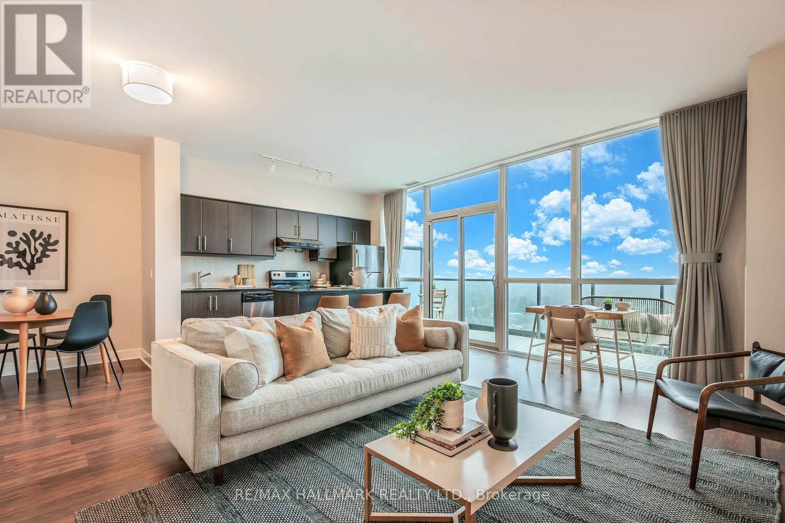 MLS® listing #29536426 for sale located at PH2 - 35 BRIAN PECK CRESCENT