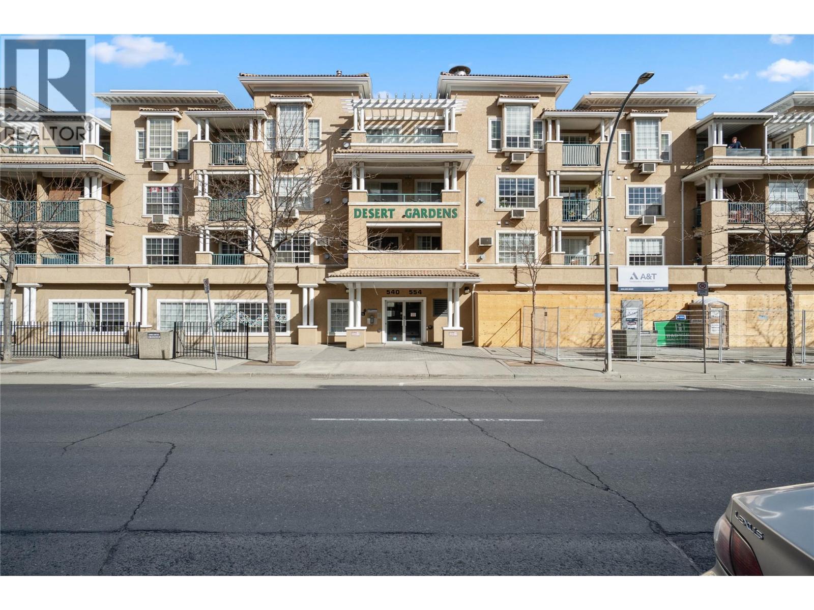 MLS® listing #29538687 for sale located at 554 Seymour Street Unit# 417
