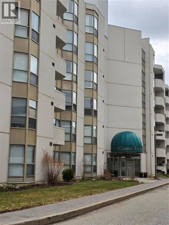 MLS® listing #29540738 for sale located at 3267 KING Street E Unit# 204
