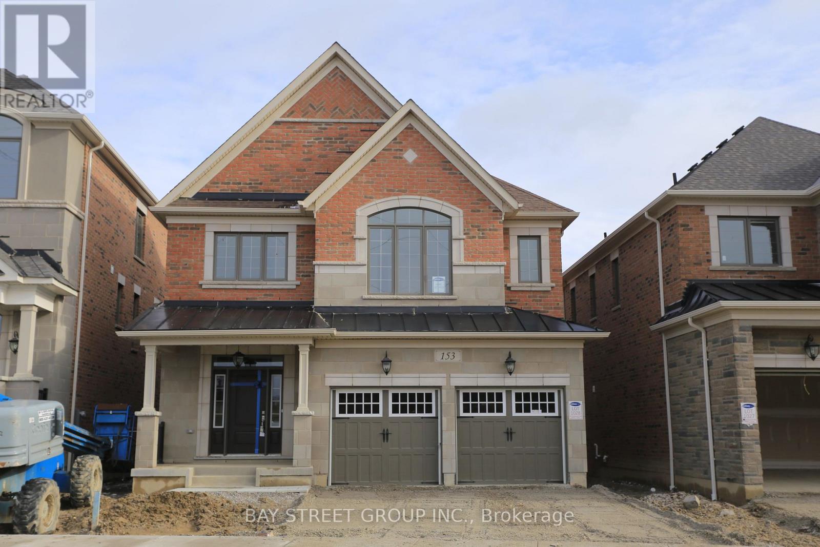 MLS® listing #29541247 for sale located at 153 KLEINBURG SUMMIT WAY