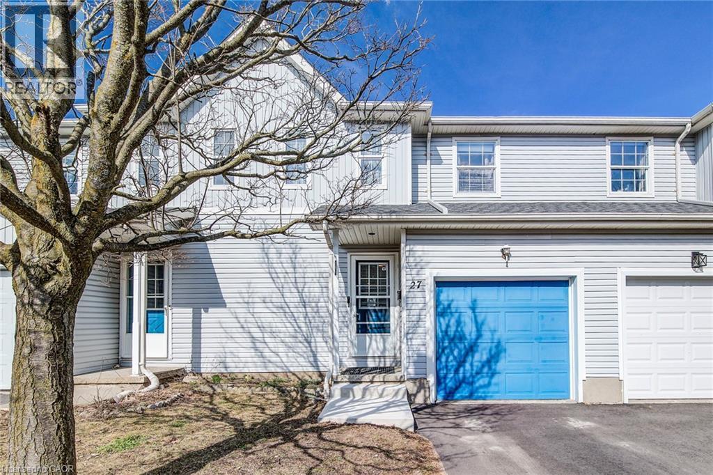 MLS® listing #29541368 for sale located at 90 MOOREGATE Crescent Unit# 27