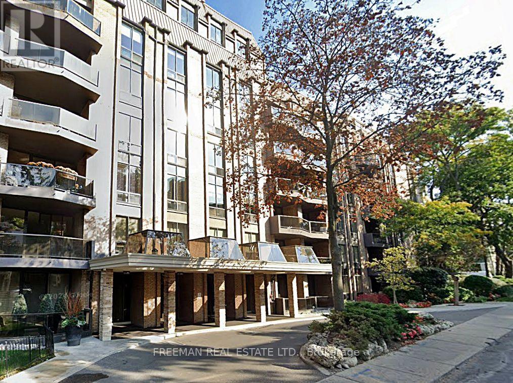 MLS® listing #29543058 for sale located at 303 - 350 LONSDALE ROAD