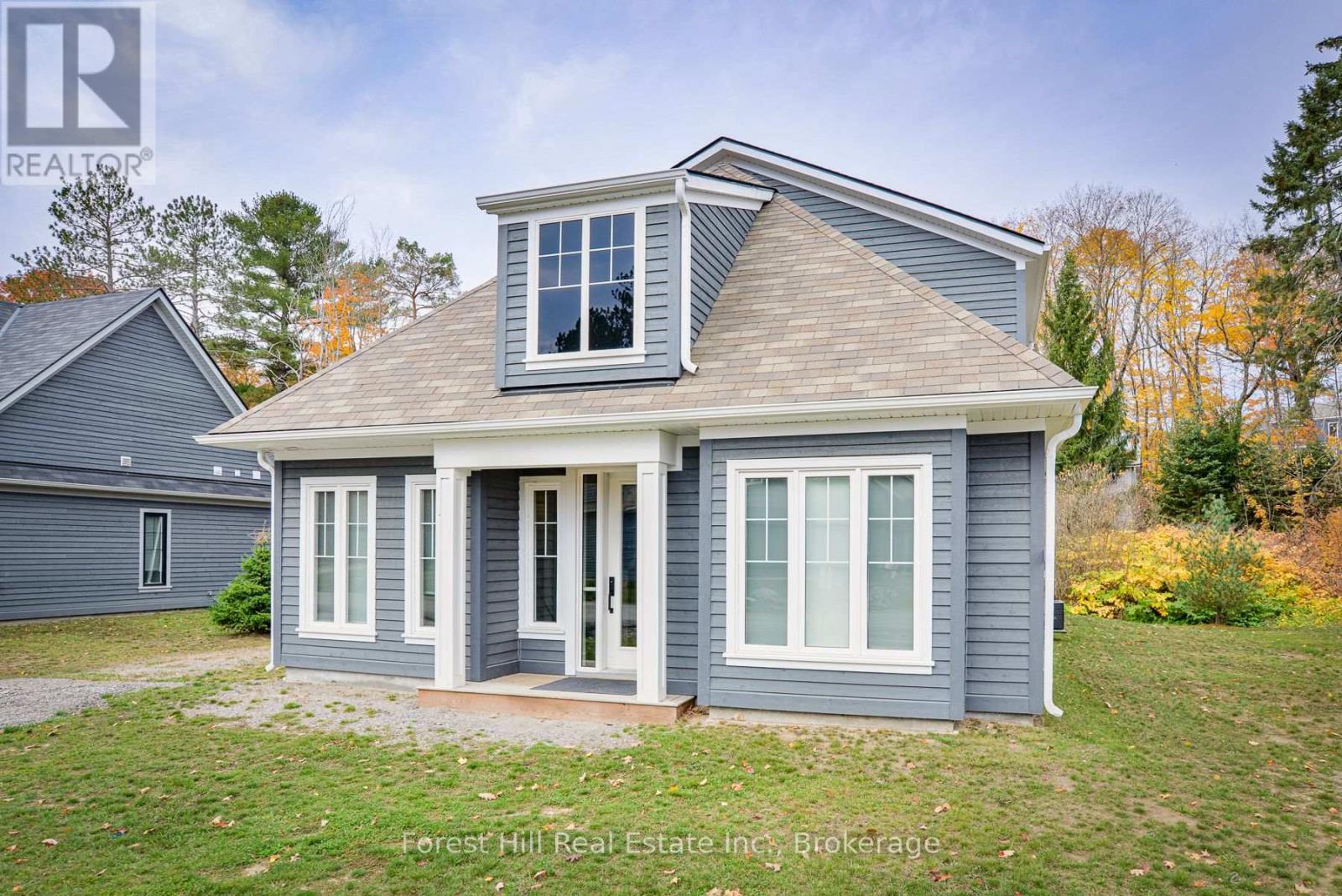 MLS® listing #29548034 for sale located at 62 - 2054 PENINSULA ROAD