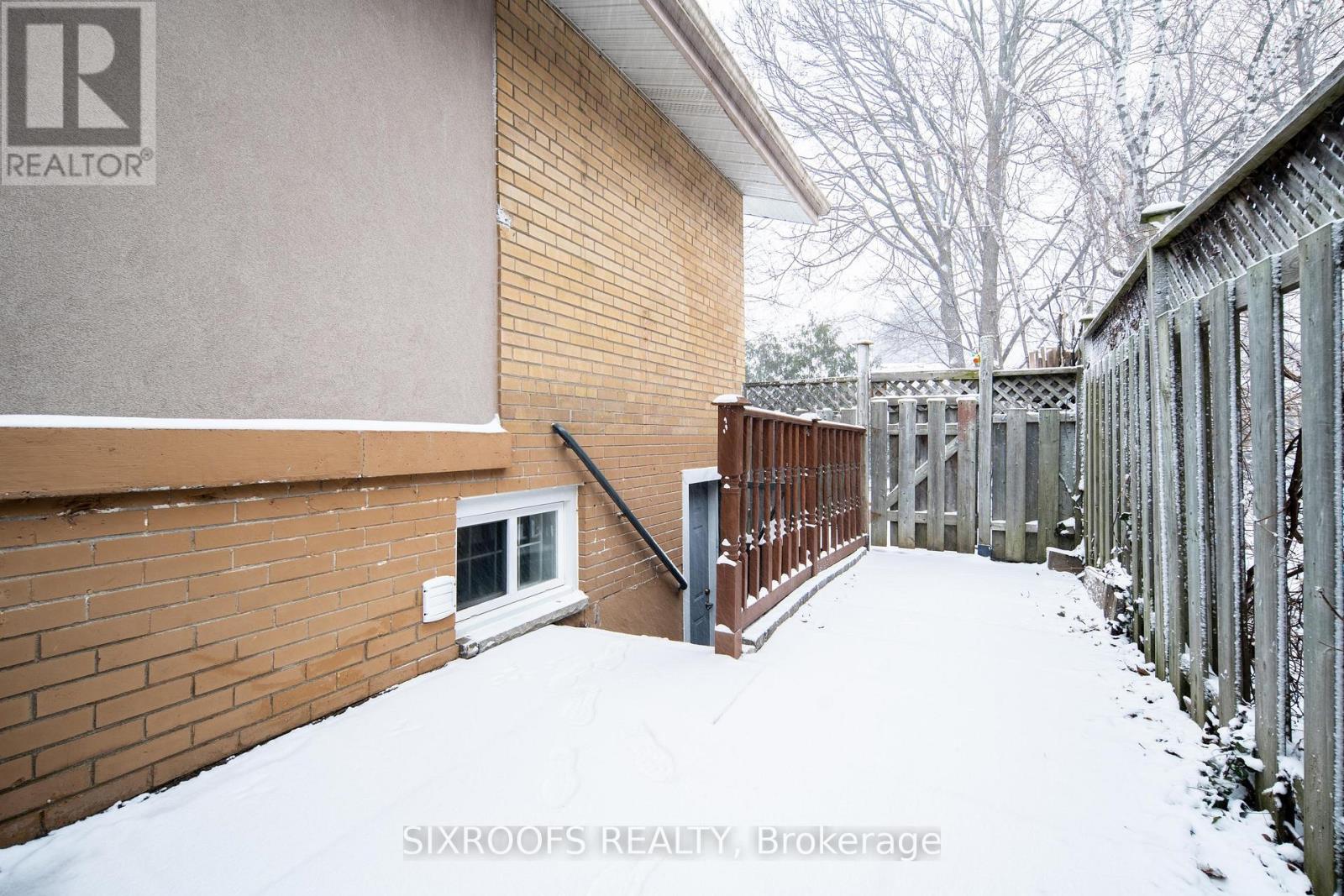 MLS® listing #29548089 for sale located at LOWER - 332 HOMEWOOD AVENUE