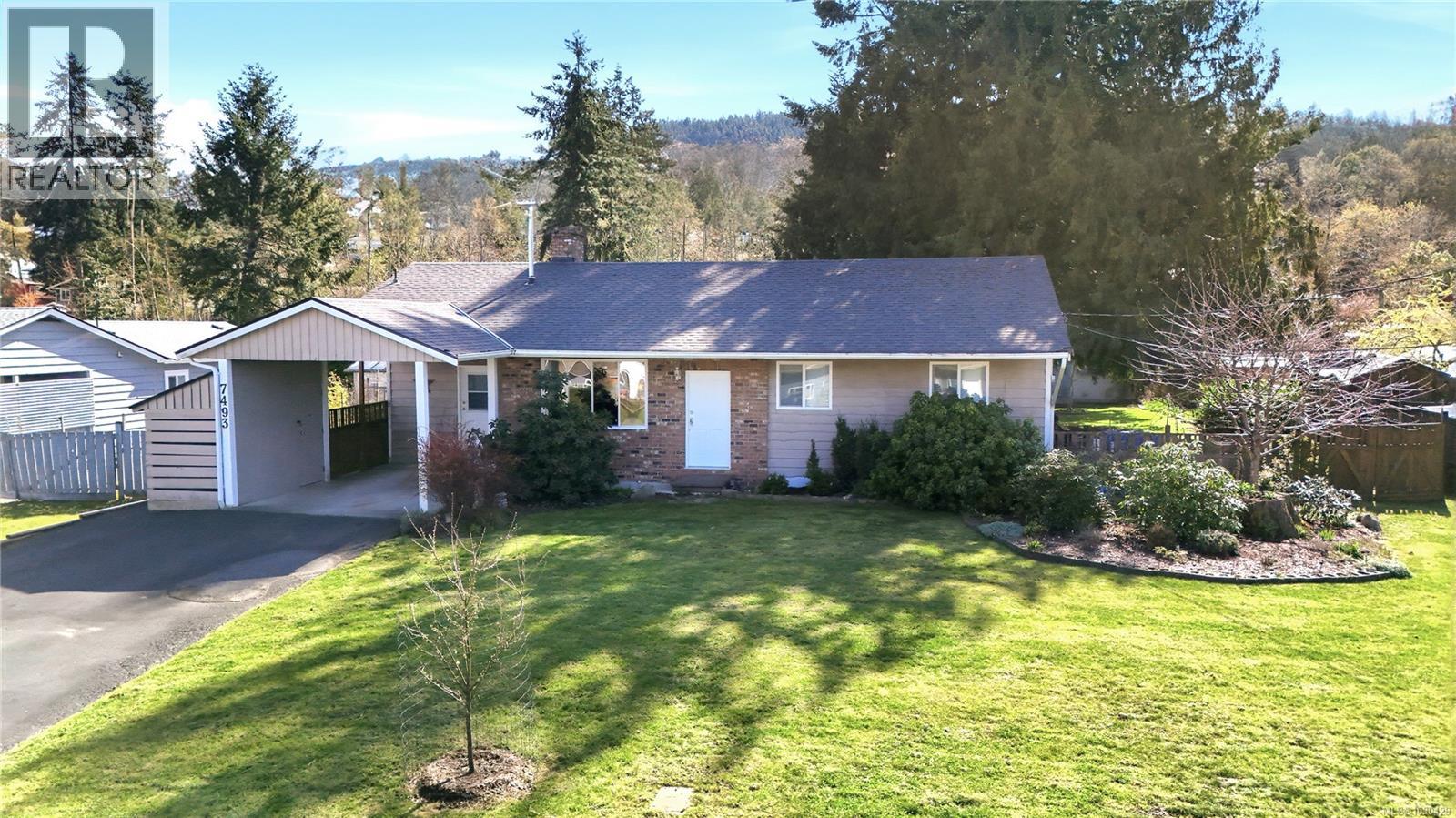 MLS® listing #29548236 for sale located at 7493 Andrea Cres