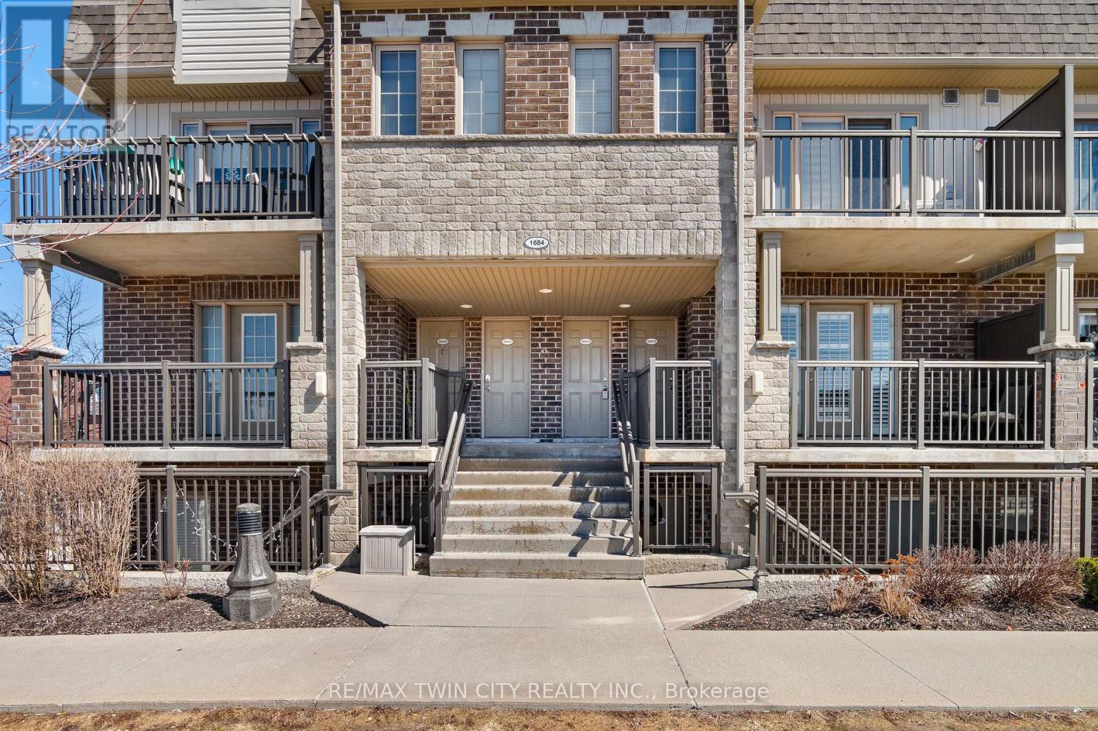 MLS® listing #29548927 for sale located at 68 - 1684 FISCHER HALLMAN ROAD