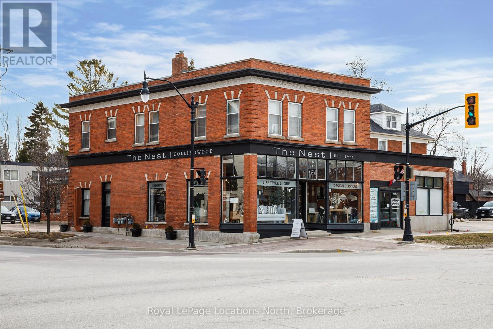 MLS® listing #29549708 for sale located at 311 HURONTARIO STREET