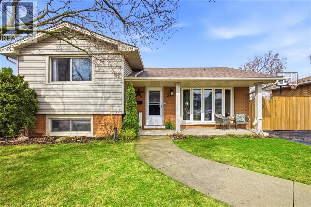 MLS® listing #29550060 for sale located at 3 ELVIA Court