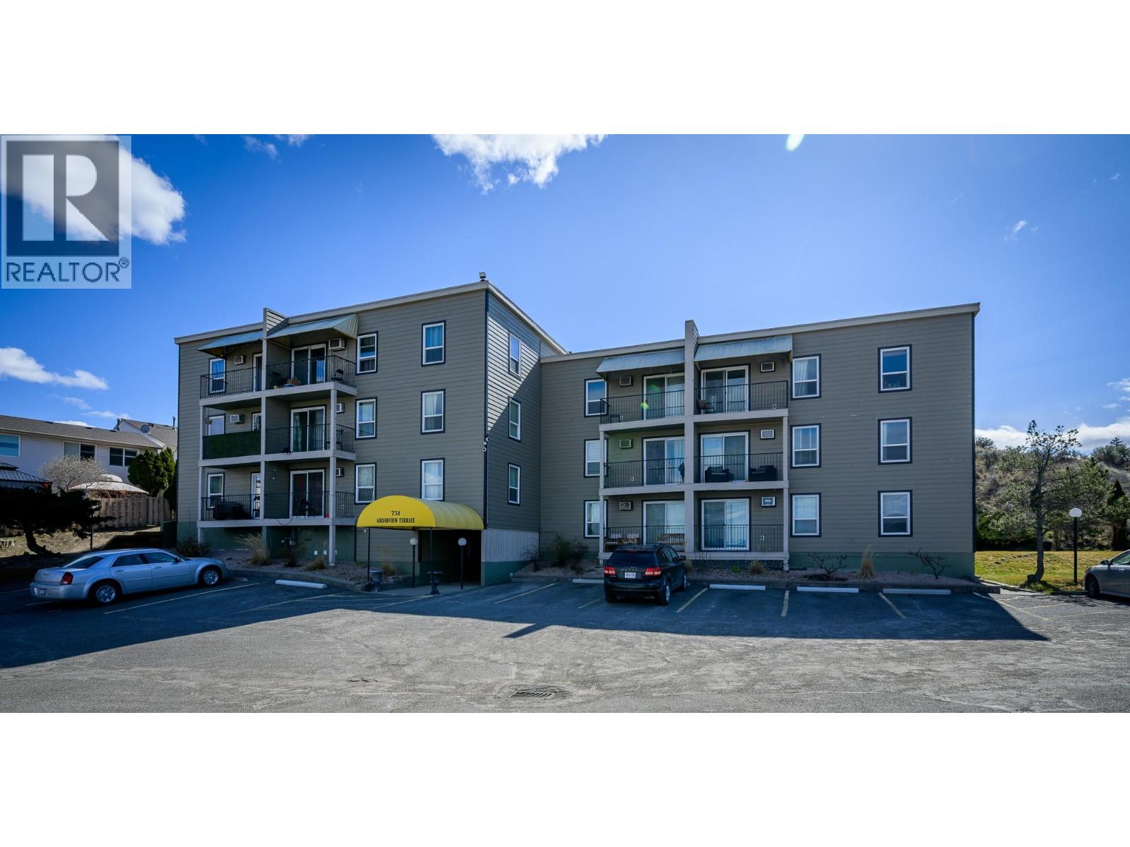 MLS® listing #29551498 for sale located at 751 GRANDVIEW Terrace Unit# 306