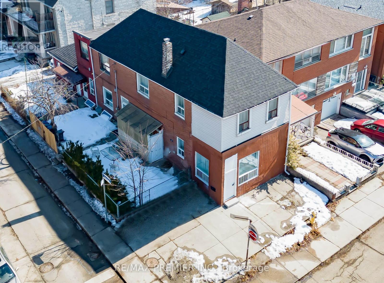 MLS® listing #29551837 for sale located at 229 BELLWOODS AVENUE