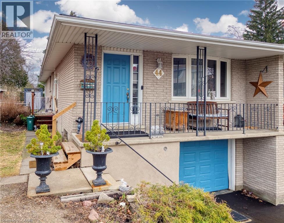 MLS® listing #29552163 for sale located at 44 BRECKENRIDGE Drive