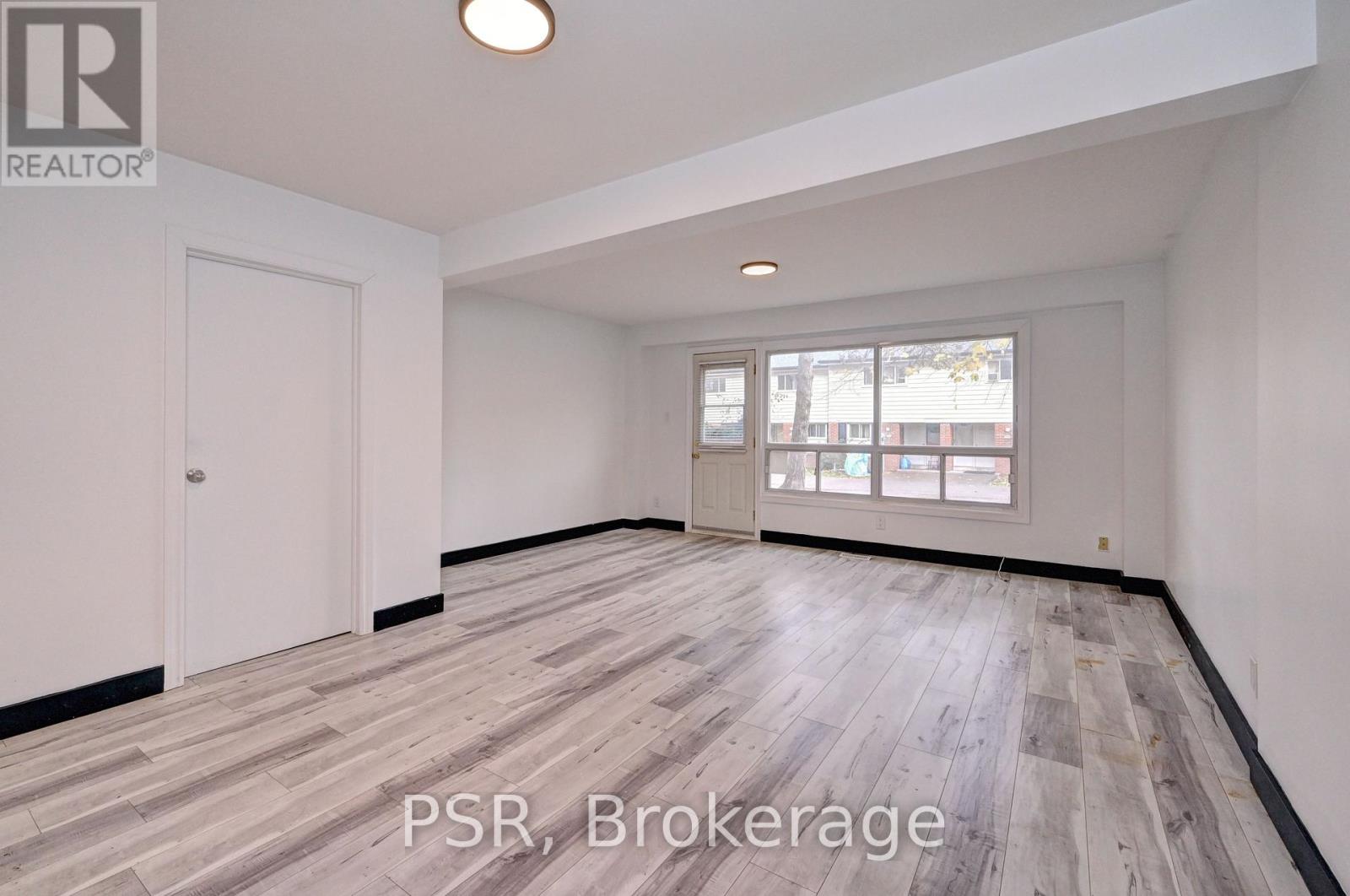 MLS® listing #29553882 for sale located at F - 516 SUNNYDALE PLACE