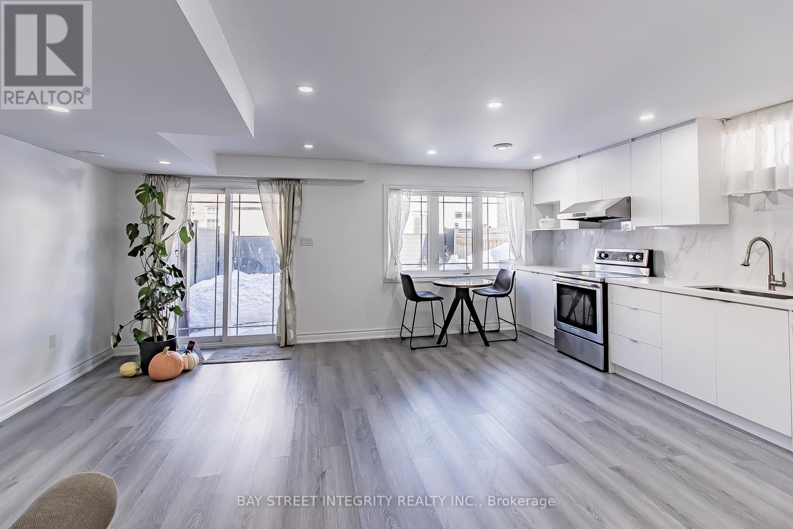 MLS® listing #29555143 for sale located at BSMT - 50 DRIZZEL CRESCENT